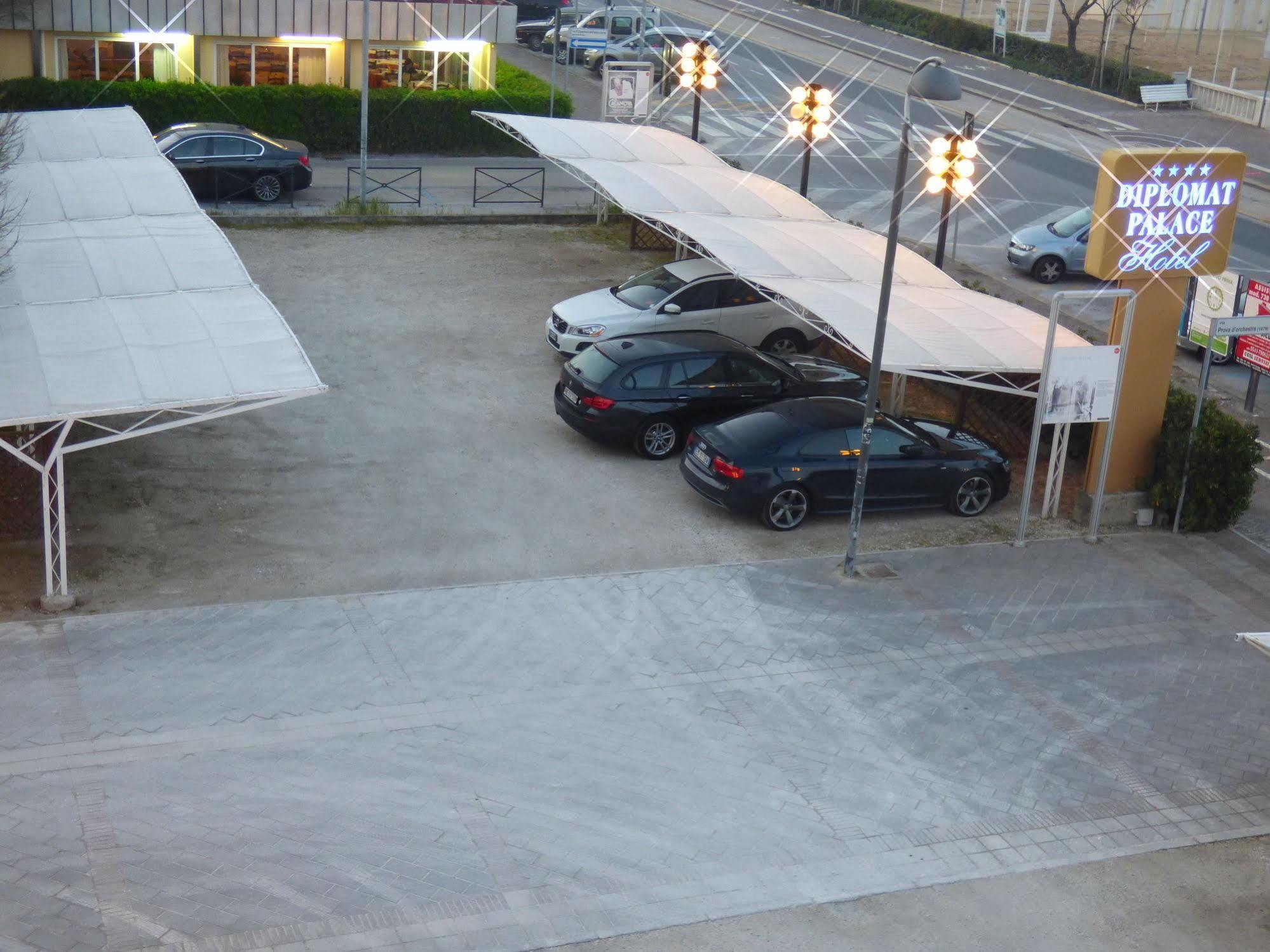 Hotel Diplomat Palace Rimini Luaran gambar