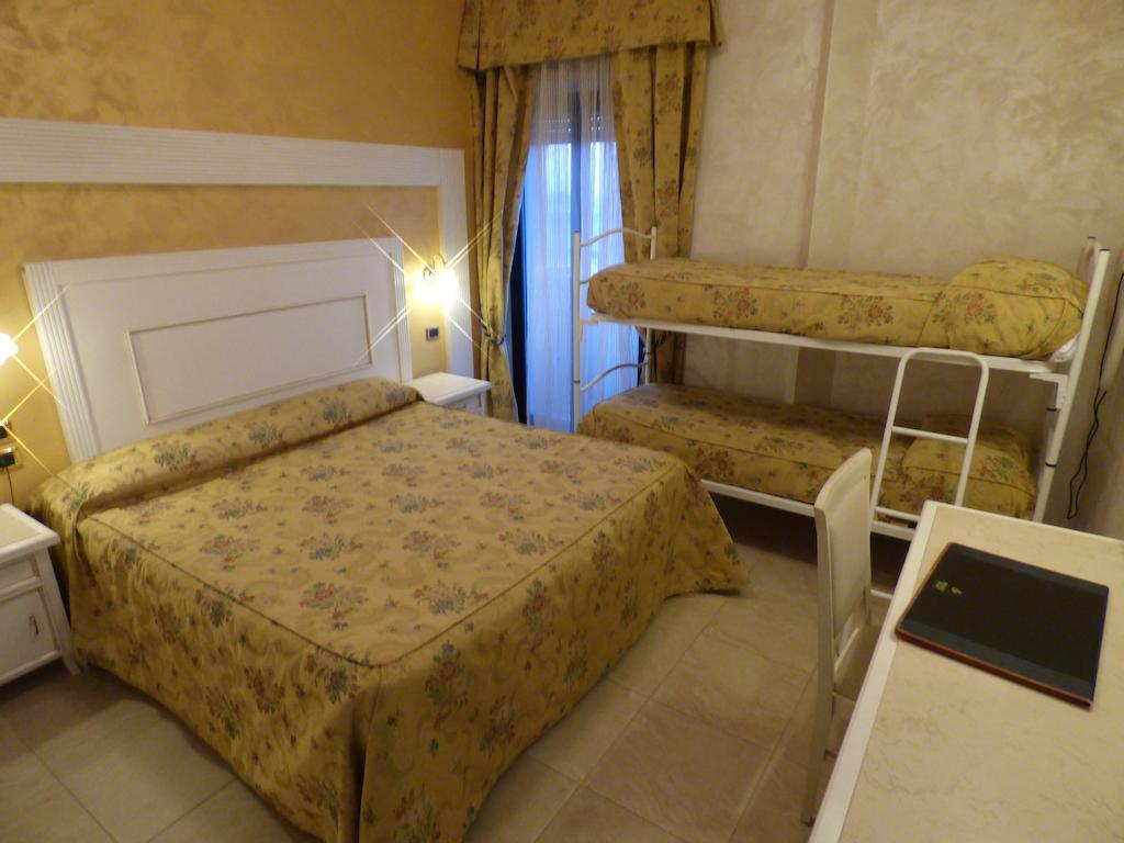 Hotel Diplomat Palace Rimini Luaran gambar
