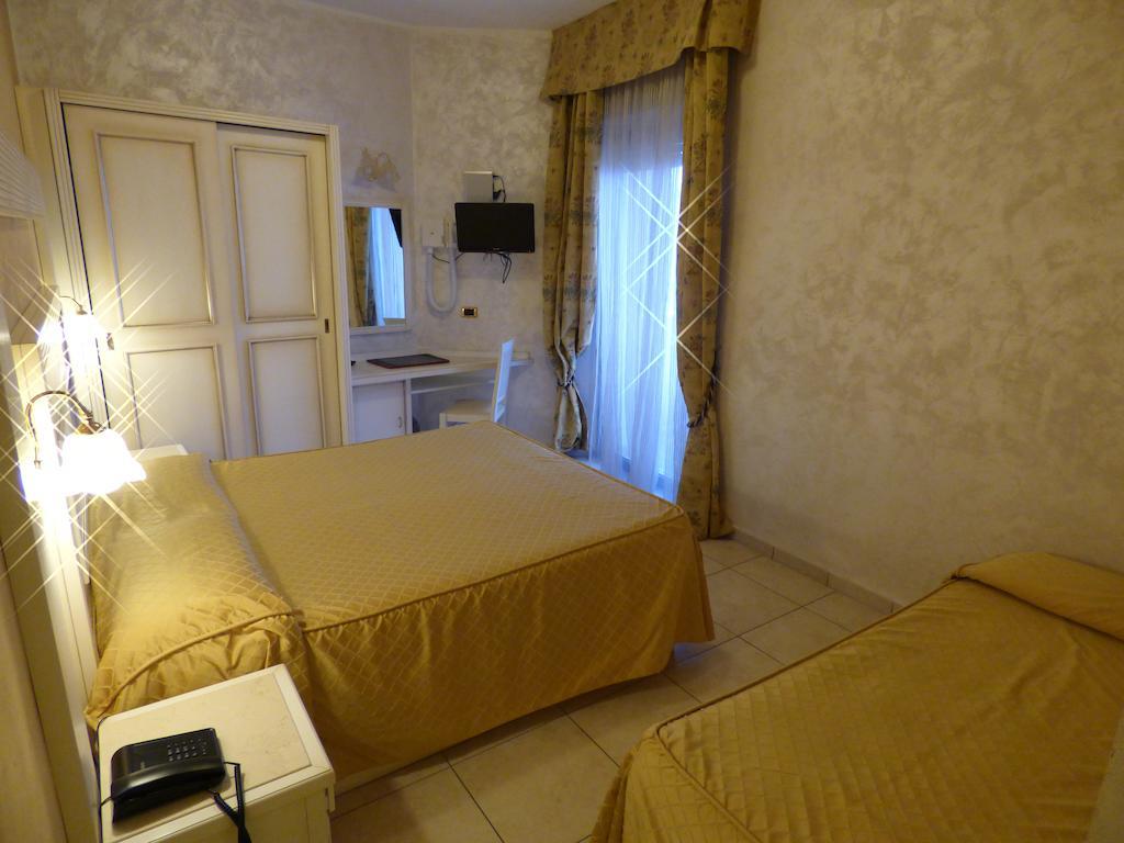 Hotel Diplomat Palace Rimini Luaran gambar