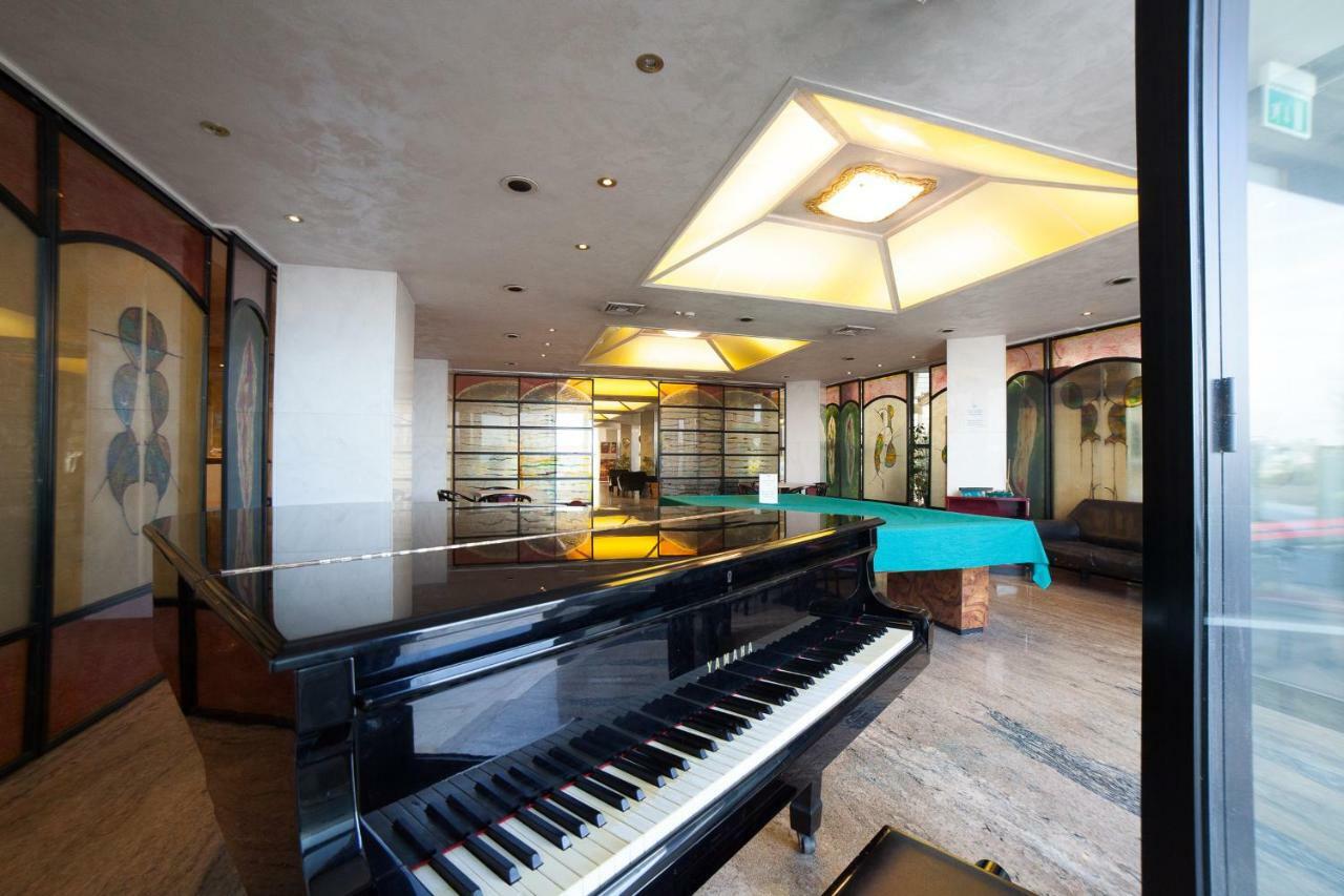 Hotel Diplomat Palace Rimini Luaran gambar